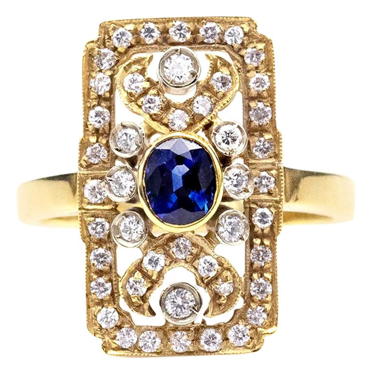 Ring aus 18 Karat Gold mit Saphiren im Art-déco-Stil und Diamanten