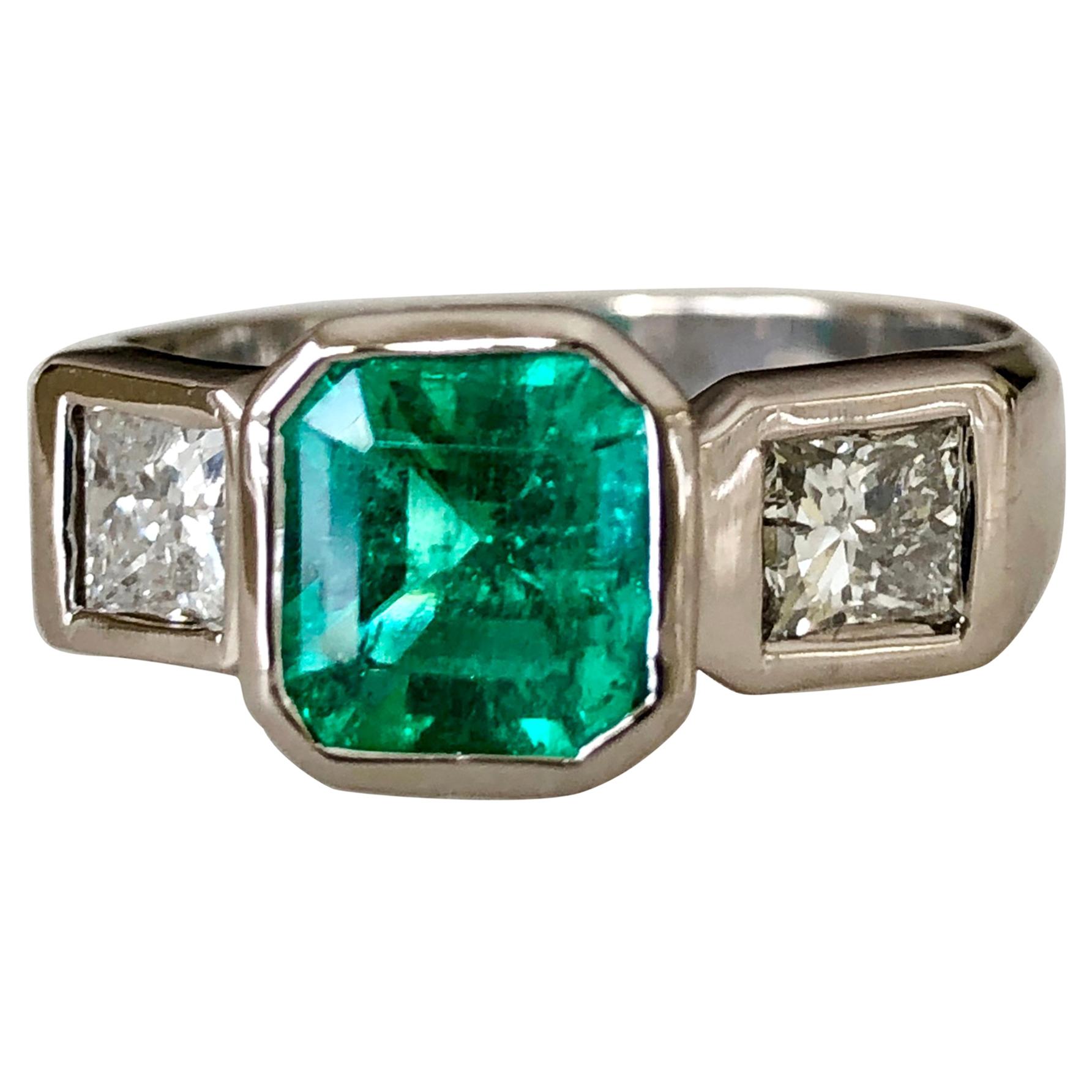 Estate Square Fine Colombian Emerald Diamond Ring White Gold 18 Karat