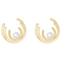 Sibylle von Munster Triple Arc Earrings Pearl Yellow Gold in 18 Karat