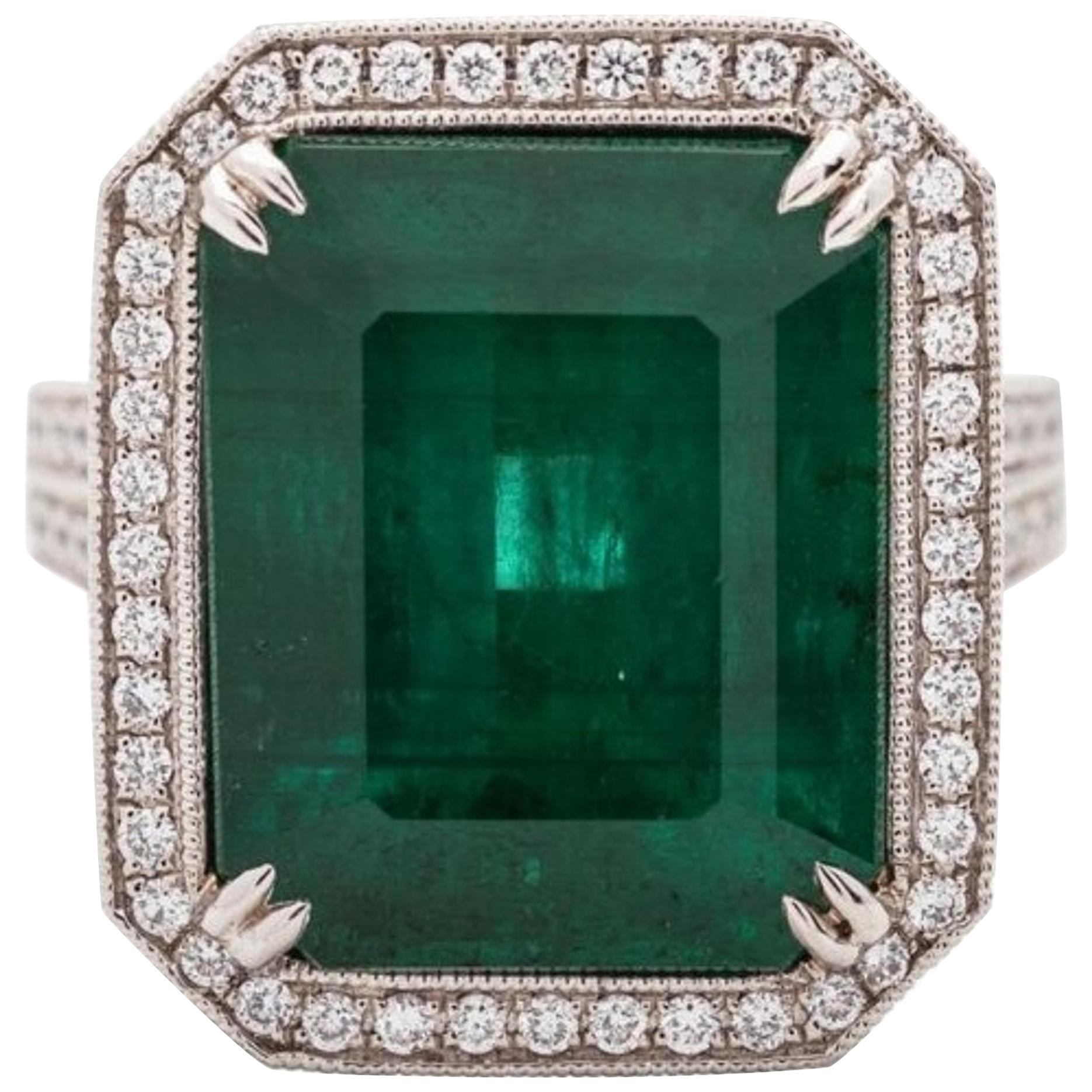 Fine Natural Emerald and Diamond Ring 12.42 Carat in Platinum