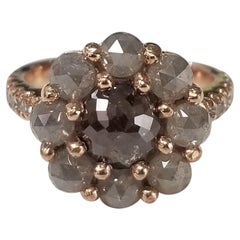 Anillo en racimo de diamantes naturales talla rosa en oro rosa de 14 quilates