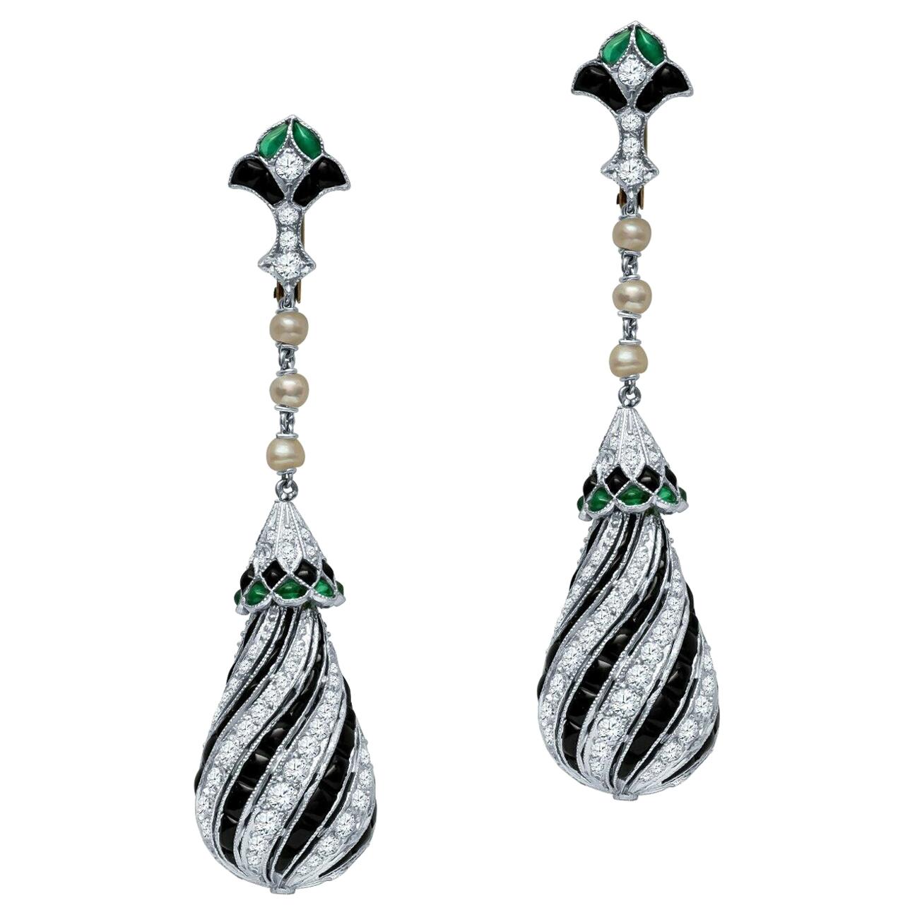 Antique Art Deco 10.00 Carat Diamond, Emerald, Onyx and Platinum Dangle Earrings