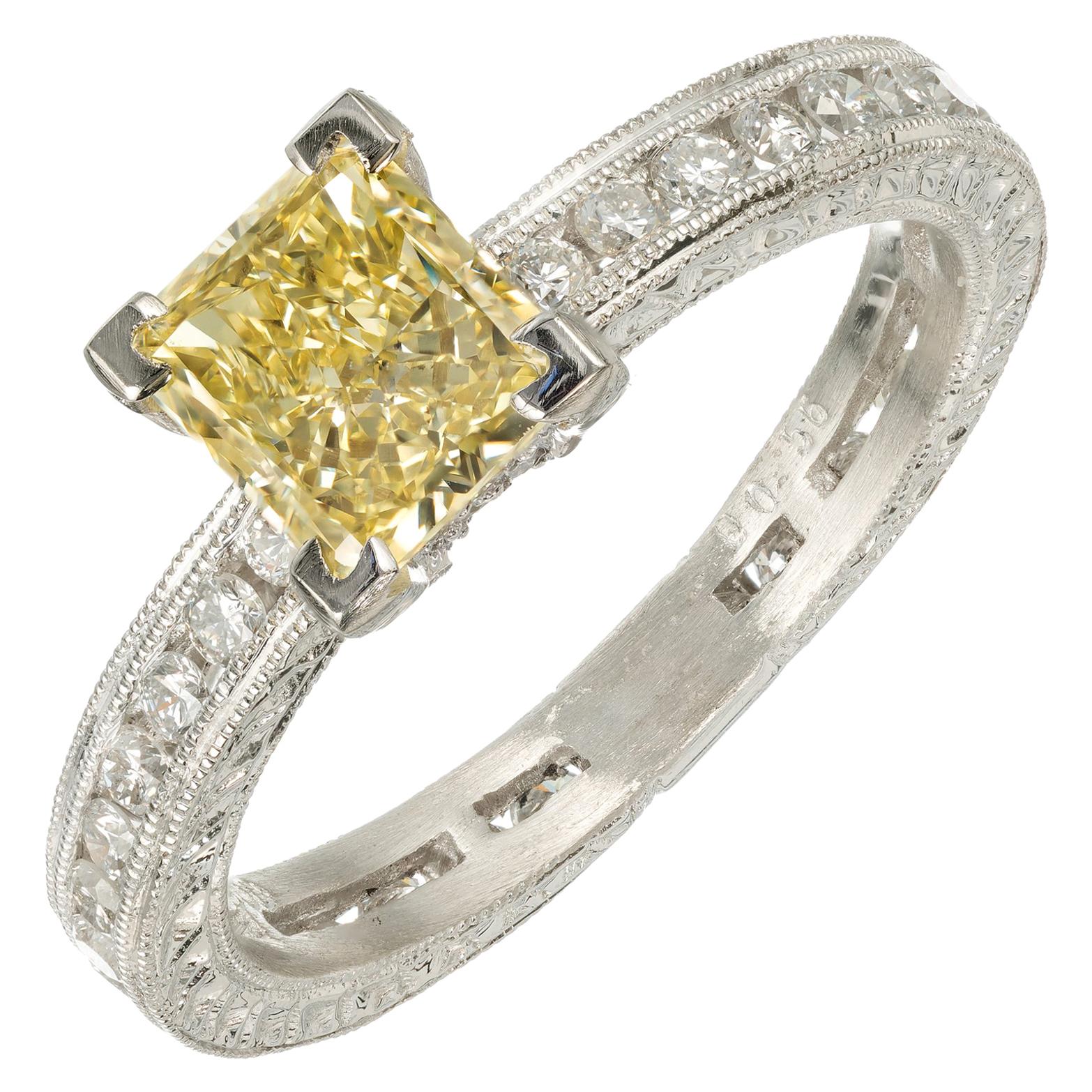 Bague de fiançailles Peter Suchy en platine avec diamant jaune de 1,04 carat certifié par le GIA