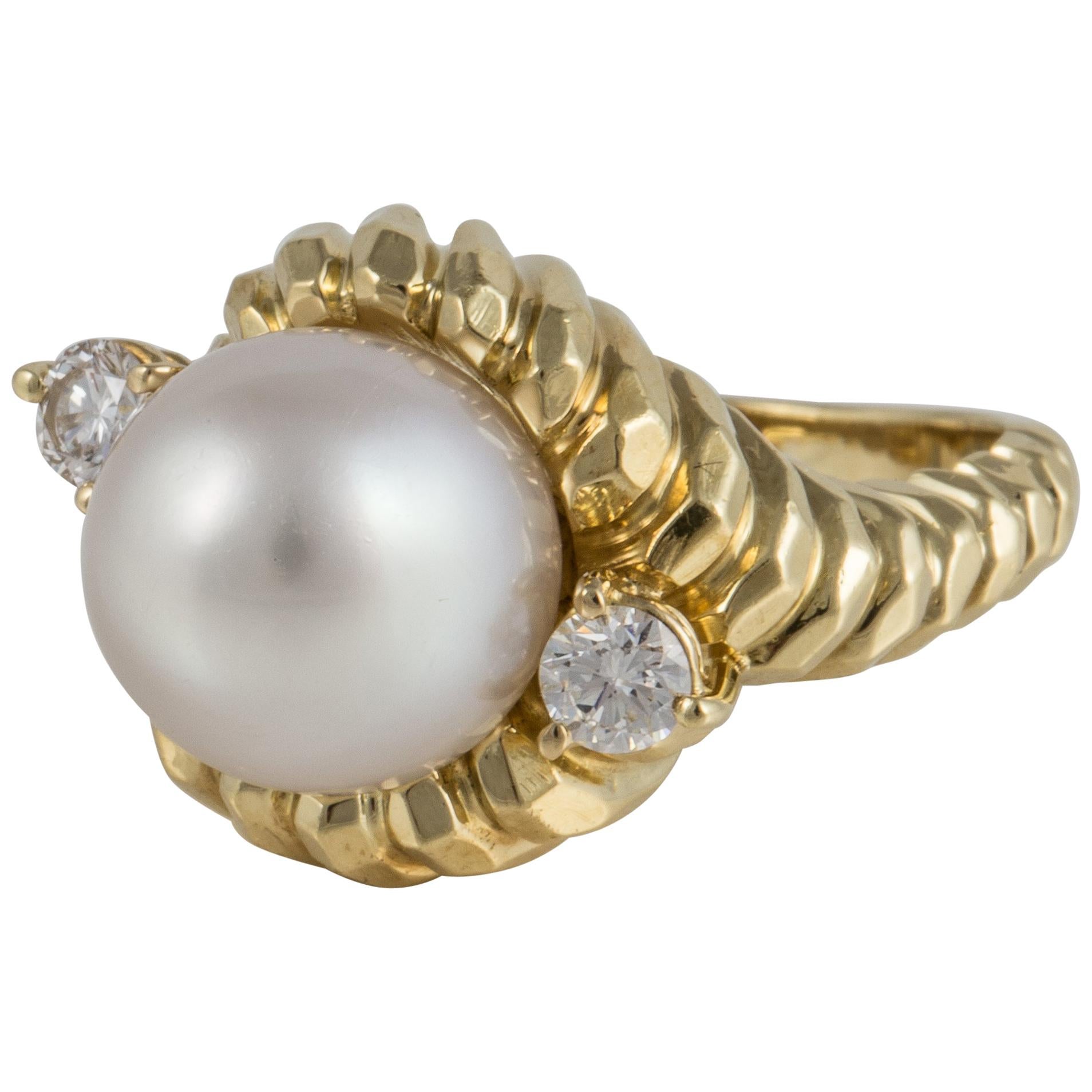 Henry Dunay Pearl and Diamond Ring in 18K Gold