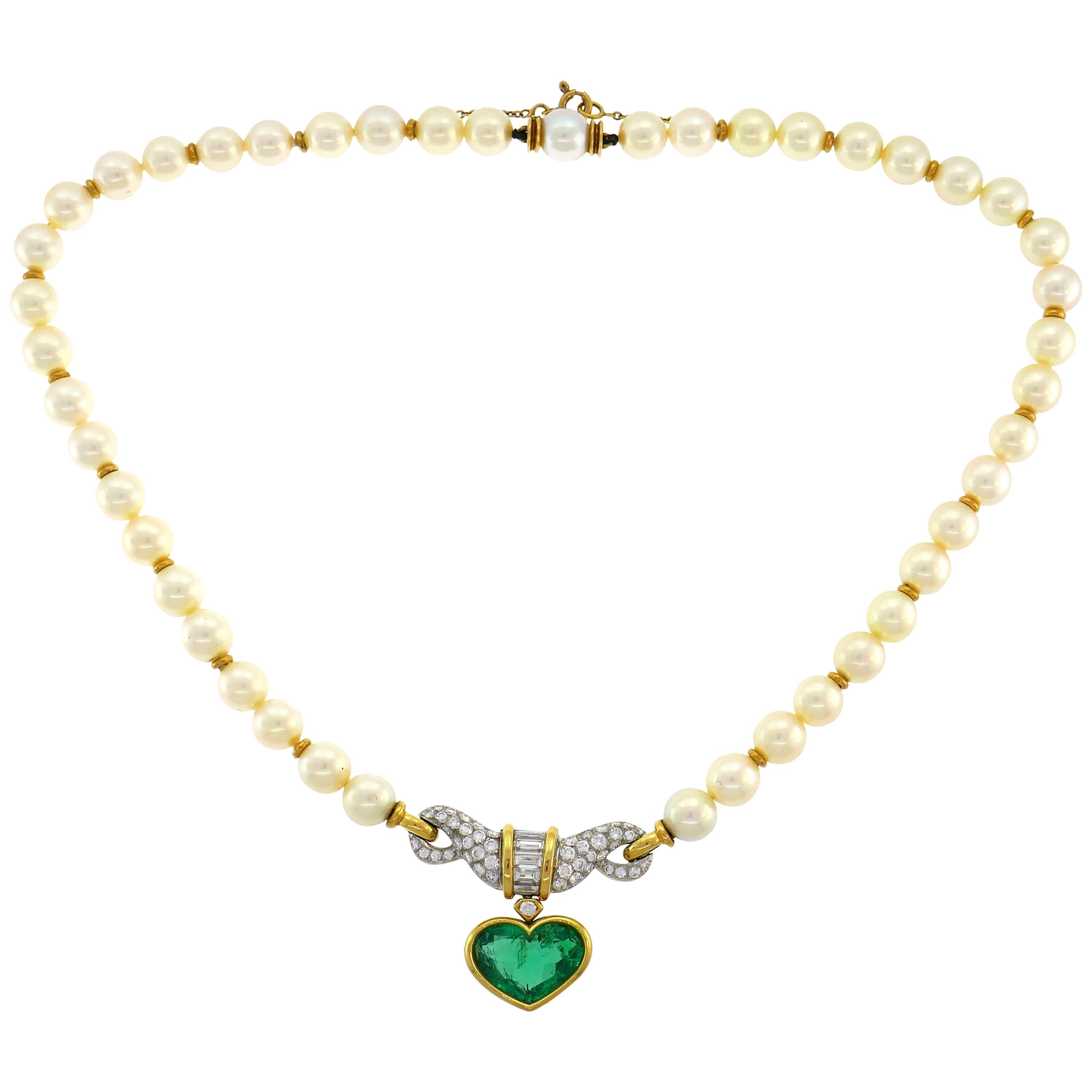 Bulgari Pearl Heart Emerald Diamond Gold Necklace 1980s Bvlgari