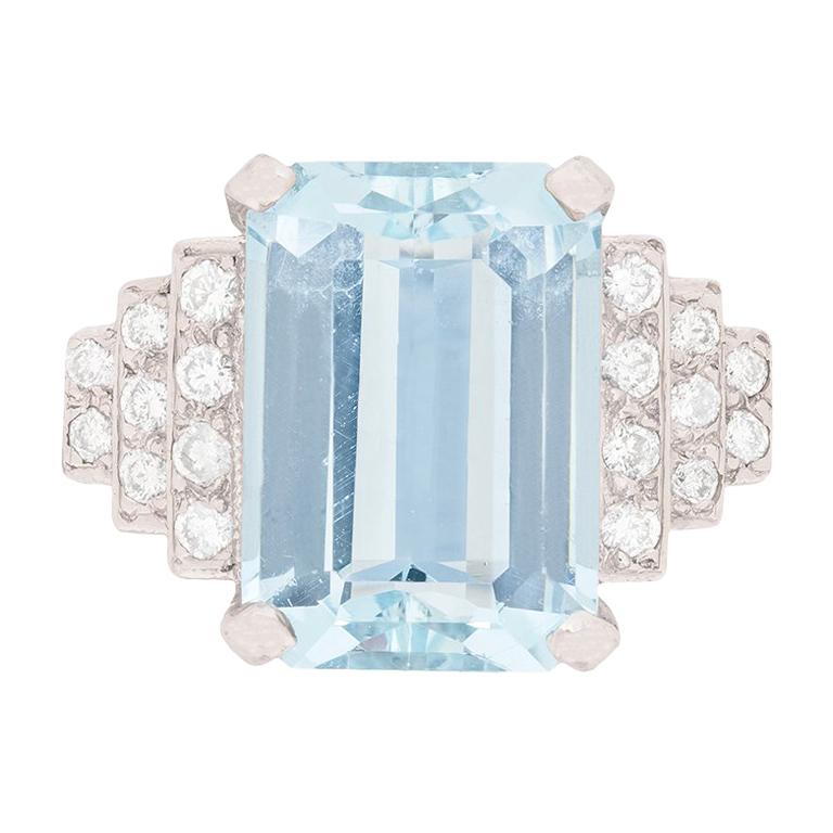 Art Deco Style 5.60 Carat Aquamarine and Diamond Dress Ring