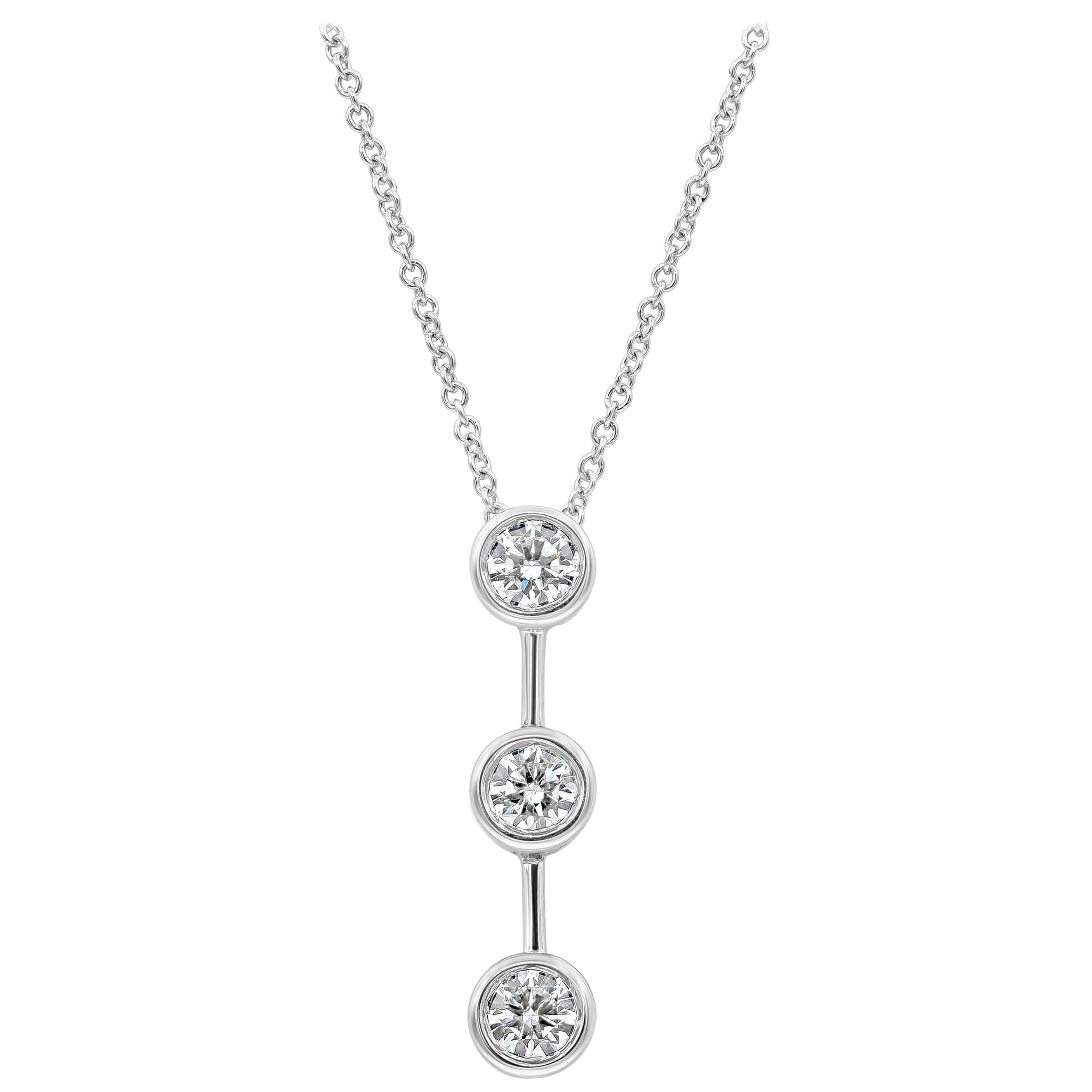 Roman Malakov 1.00 Carats Total Round Diamond Three-Stone Drop Pendant Necklace For Sale
