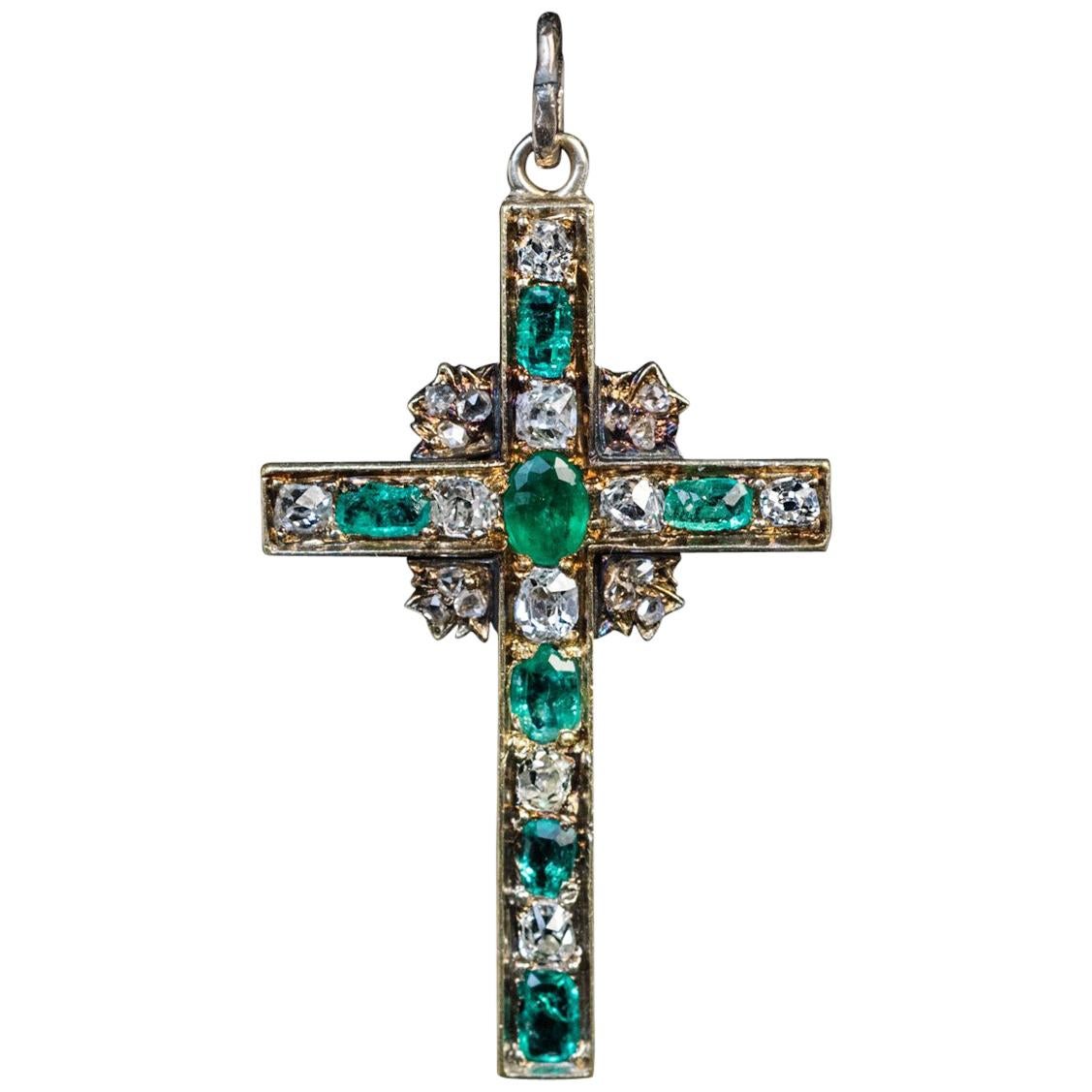 Antique Mid-19th Century Emerald Diamond Gold Cross Pendant