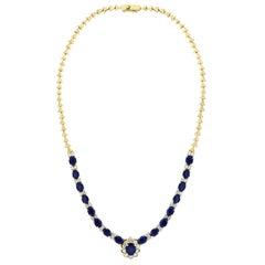 17 Carat Oval Sapphire and 3.5 Carat Diamonds Necklace 18 Karat Yellow Gold