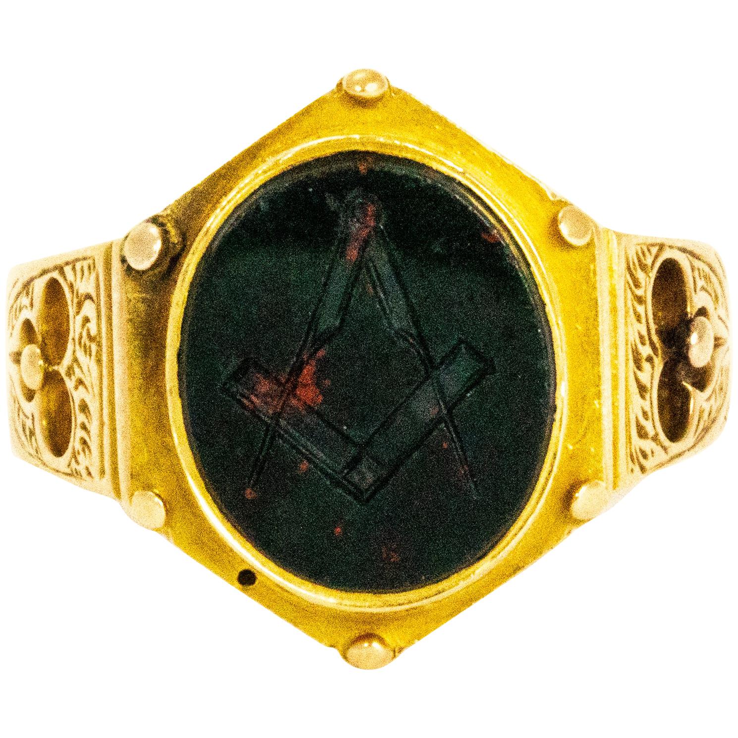 Mid-Victorian Bloodstone 15 Carat Gold Masonic Ring