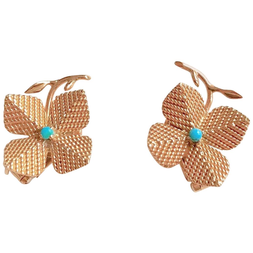 Sterlé Flower Clip Earrings in 18 Carat Yellow Gold and Turquoise For Sale