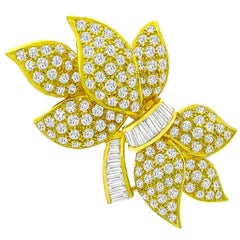 18 Karat Yellow Gold Diamond Bow Pin Pendant