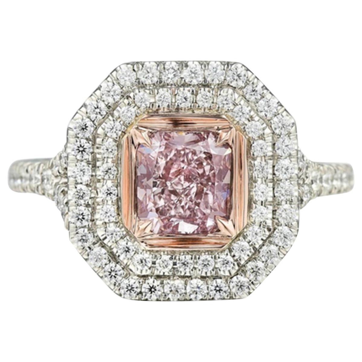 GIA Certified 1.00 Carat Radiant Cut Natural Fancy Purple Pink SI1 Platinum Ring For Sale