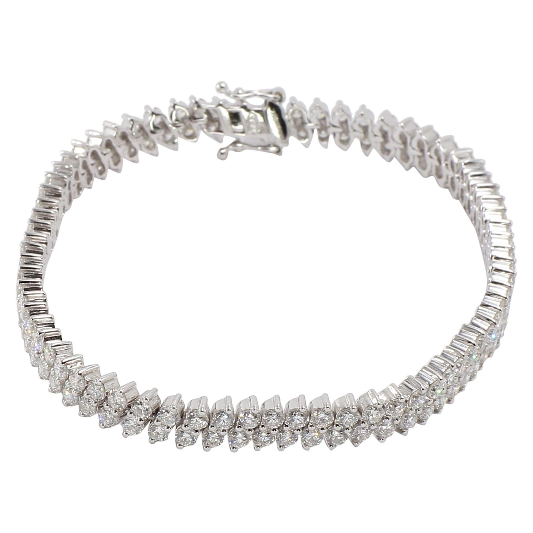 Contemporary 18 Karat White Gold White Diamond Two Rows Bracelet For Sale