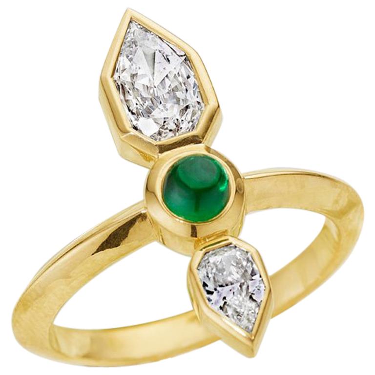GIA Empress Cut Diamond and Tsavorite 18 Karat Gold Engagement Ring For Sale
