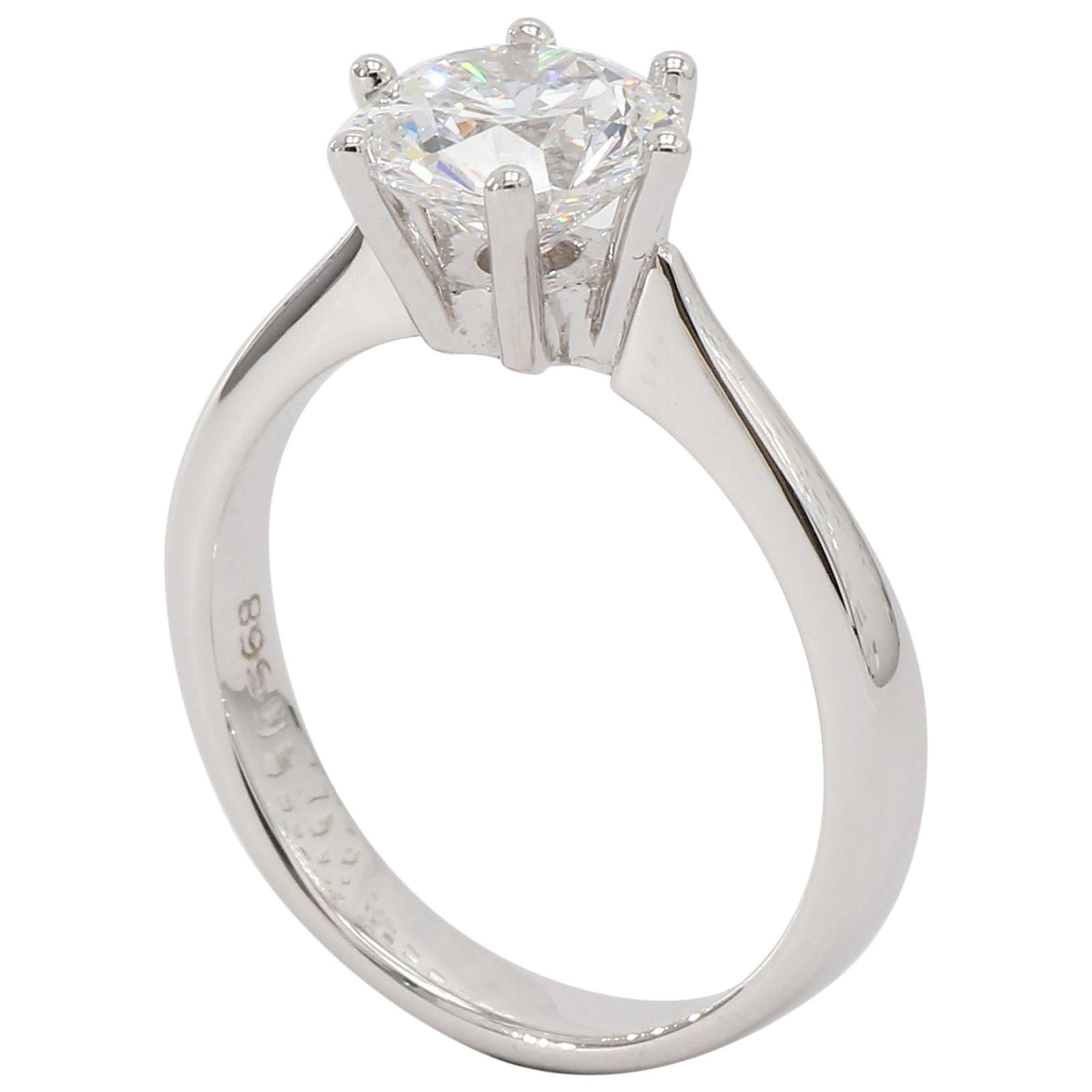 18 Karat White Gold Diamond Solitaire Engagement Ring 1.56ct Round Diamond For Sale