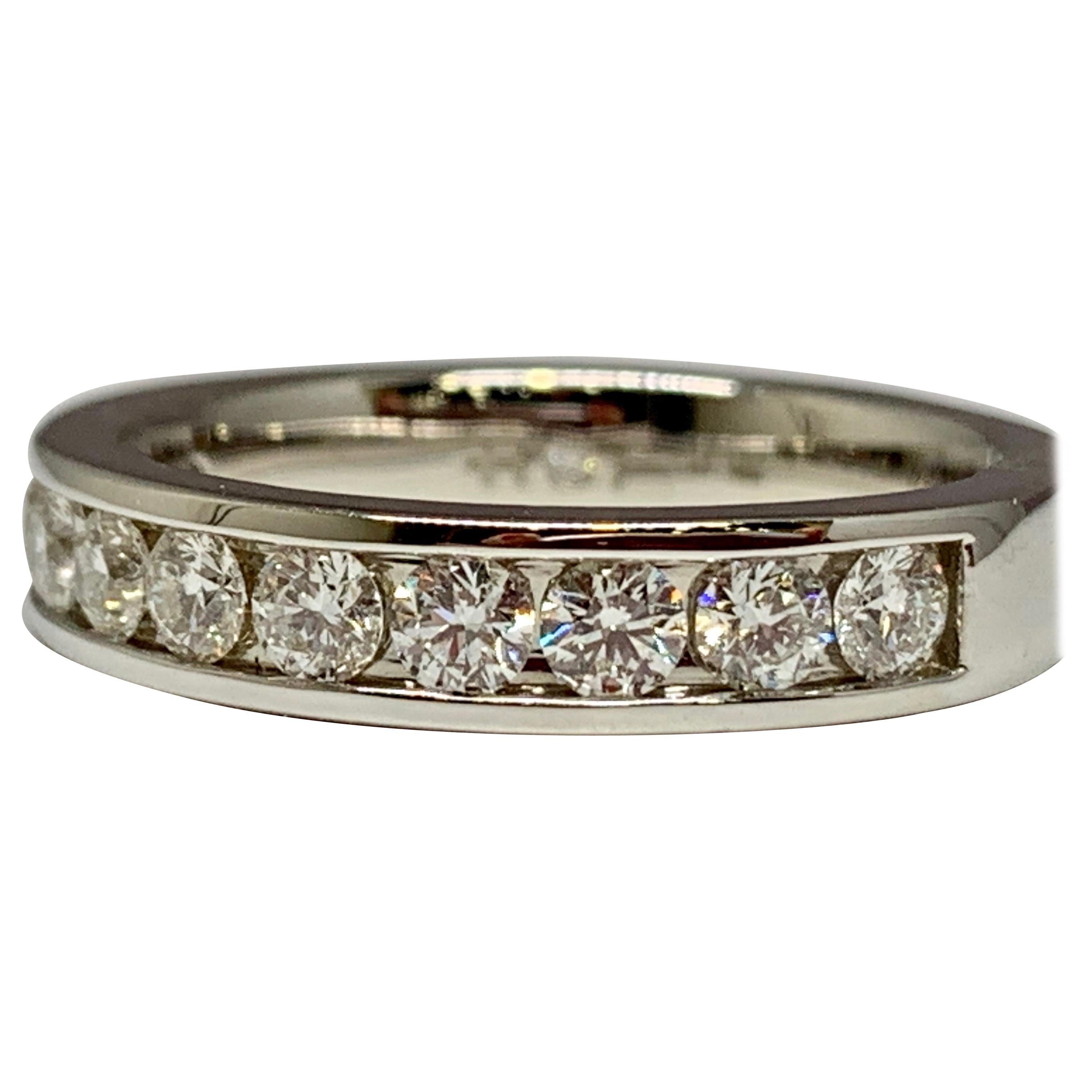 Hearts On Fire 18 Karat White Gold 0.94 Carat Total Weight Diamond Wedding Band For Sale