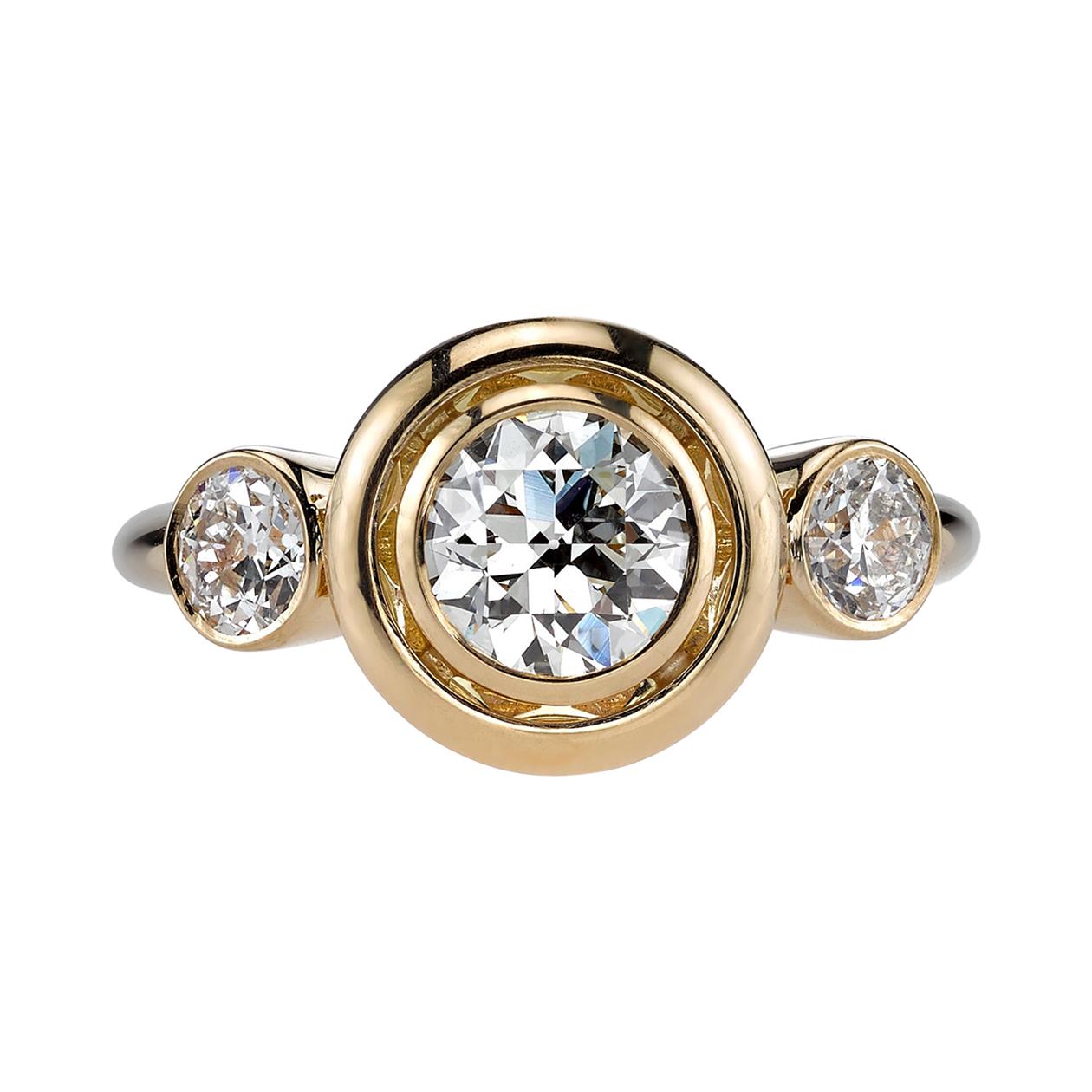 0.92 Carat Old European Cut Diamond in a Handcrafted 18 Karat Yellow Gold Ring