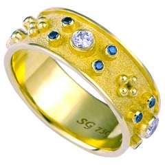 Georgios Collections Bague à anneau en or jaune 18 carats avec diamants bleus et blancs