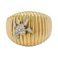 Yvonne Leon's Ring Crab in Yellow Gold 18 Carat and Diamonds