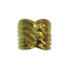 Henry Dunay 18 Karat Yellow Gold Faceted Finish Band Ring