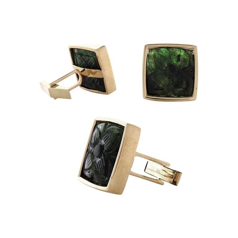 32.50 Carat Total Carved Emerald Cuff Links in 18 Karat Yellow Gold For Sale