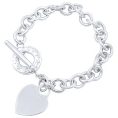 Tiffany & Co. - Bracelet à breloques en argent sterling en forme de cœur
