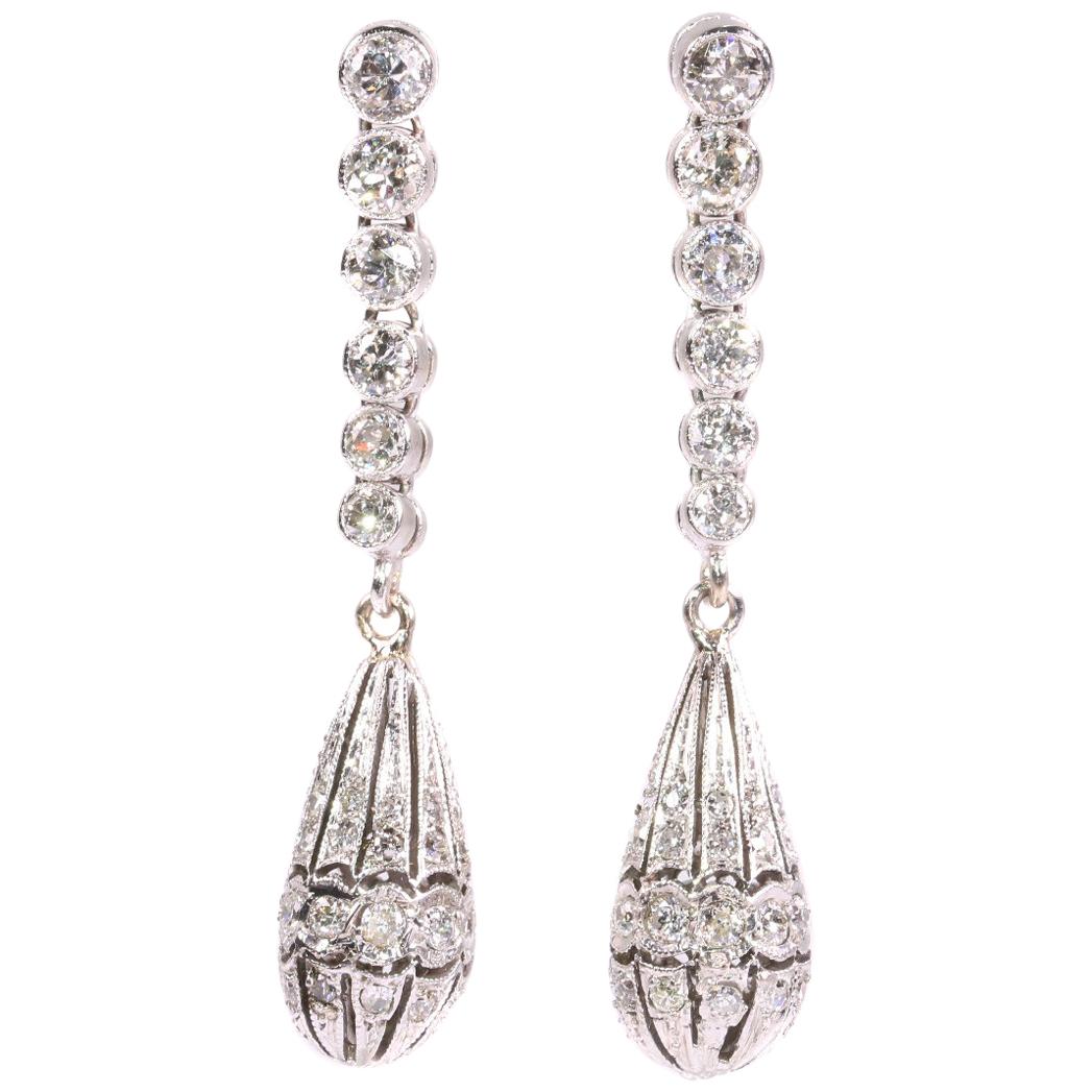 Magnificent Art Deco 2.14 Carat Diamond Pendent Earrings For Sale