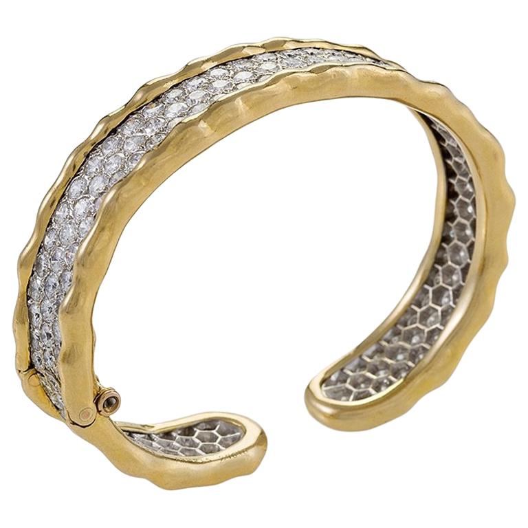Van Cleef & Arpels Gold Bangle Bracelet with Diamonds 