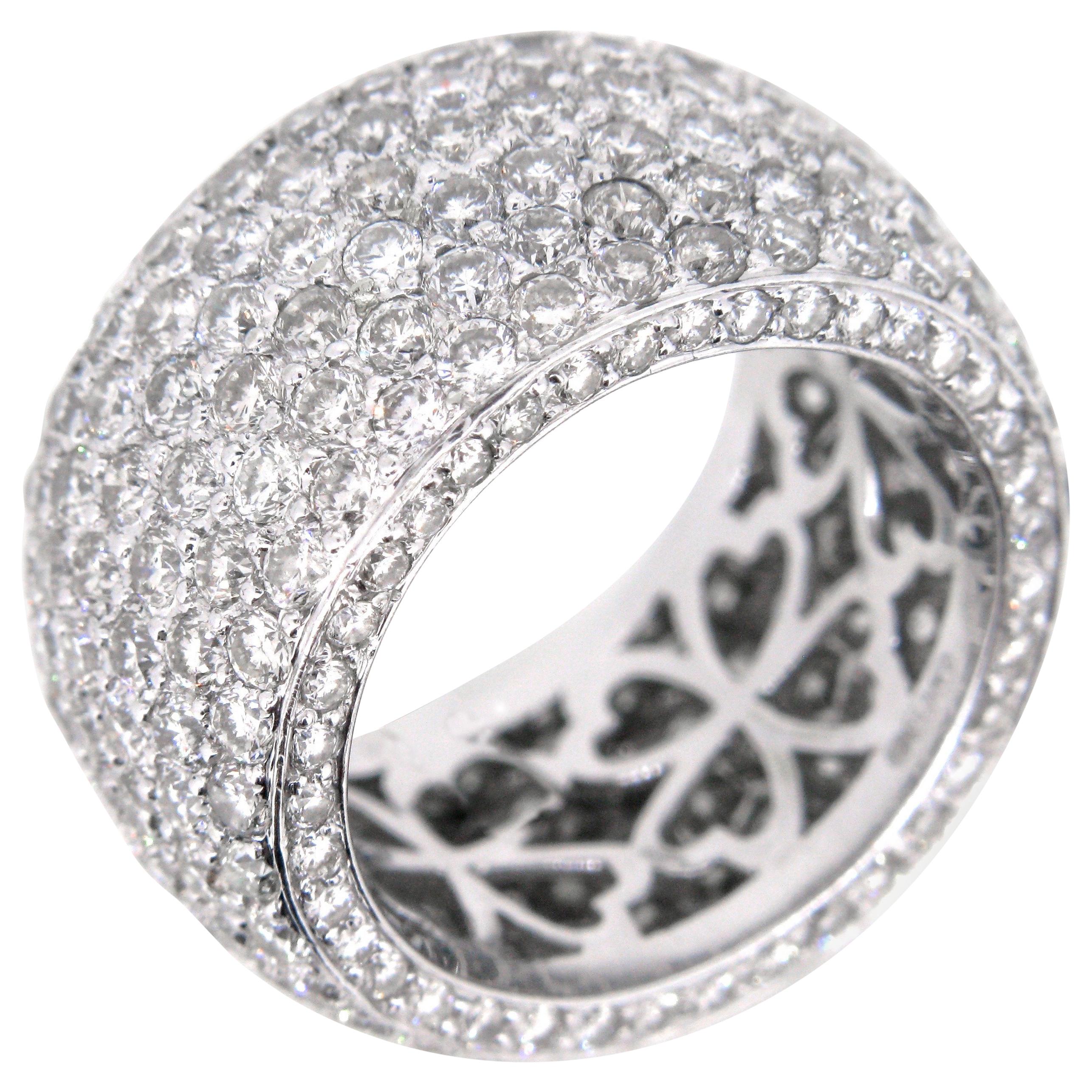 Large Band Pave Diamonds White Gold Design Fashion Ring