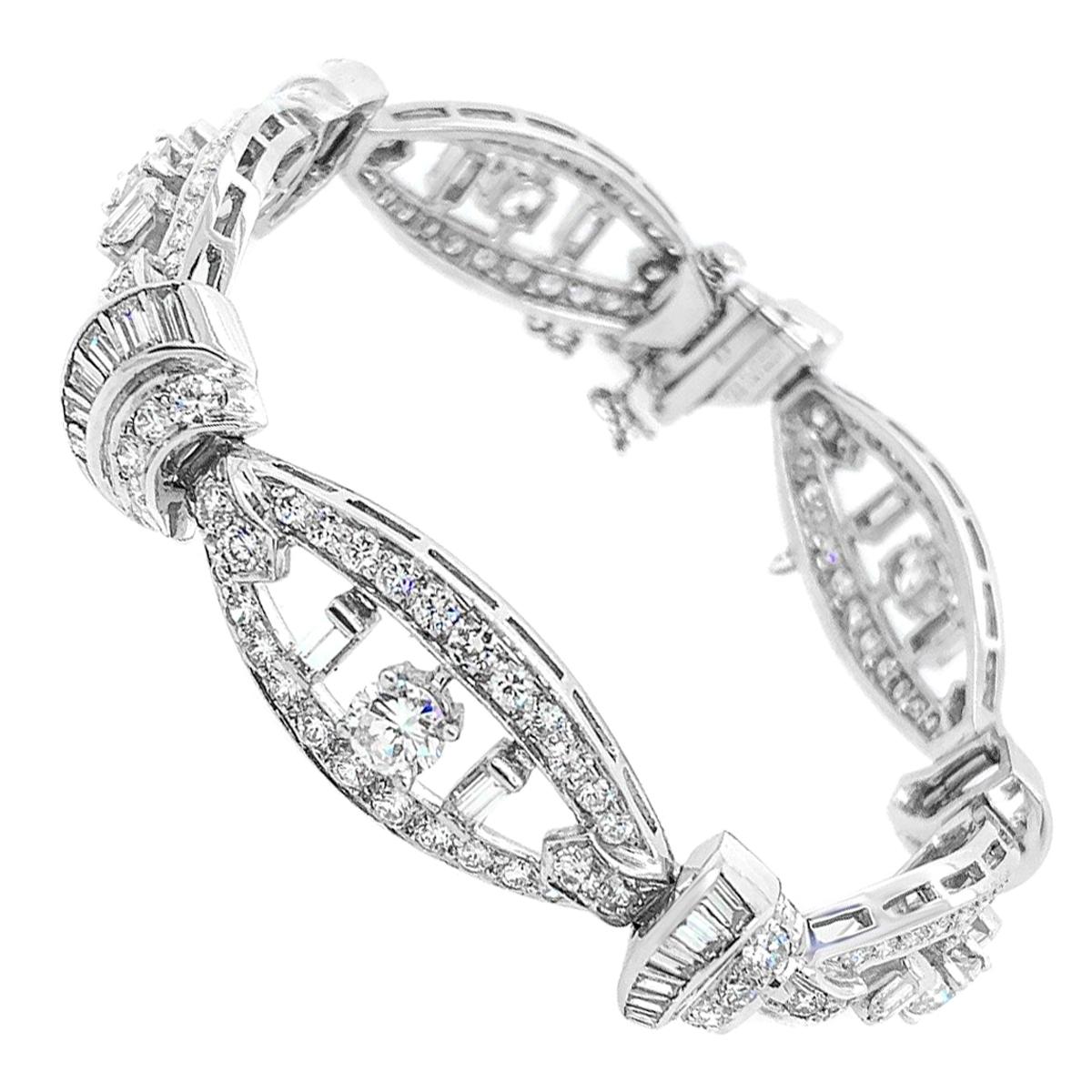 Art Deco Style Platinum 9.50 Carat Diamond Bracelet For Sale