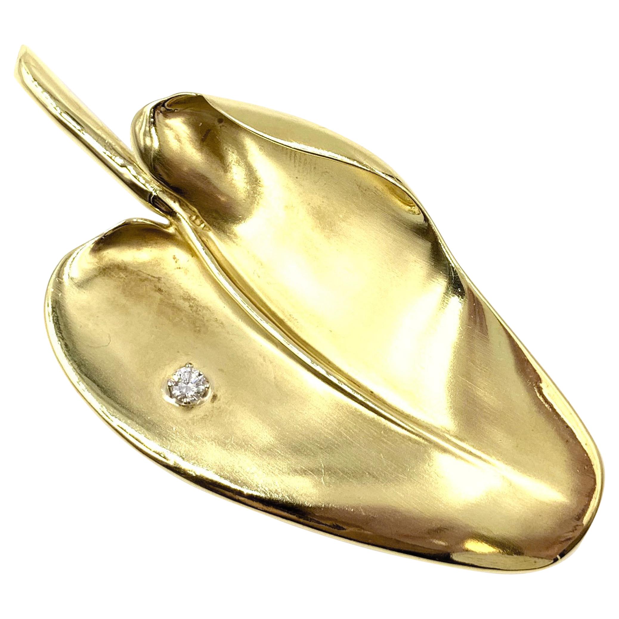 Marlene Stowe 18 Karat and Diamond Large Leaf Brooch For Sale