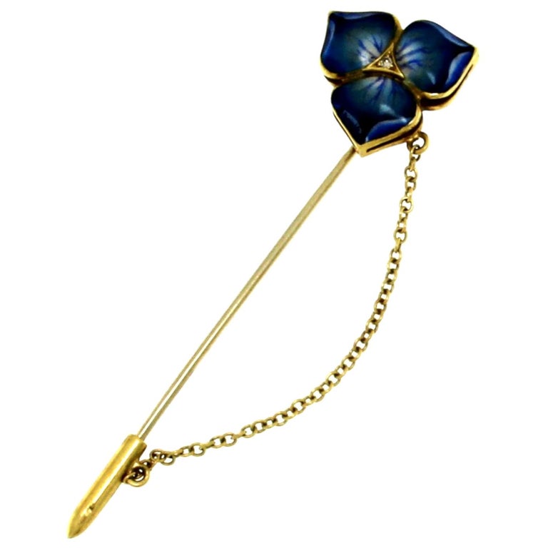 18 Karat Yellow Gold Brooch with Enameled Flower and Diamond Centre For Sale