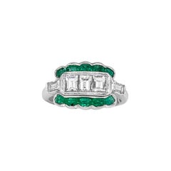 18 Karat White Gold 1.10 Carat Emerald and Diamond Ring