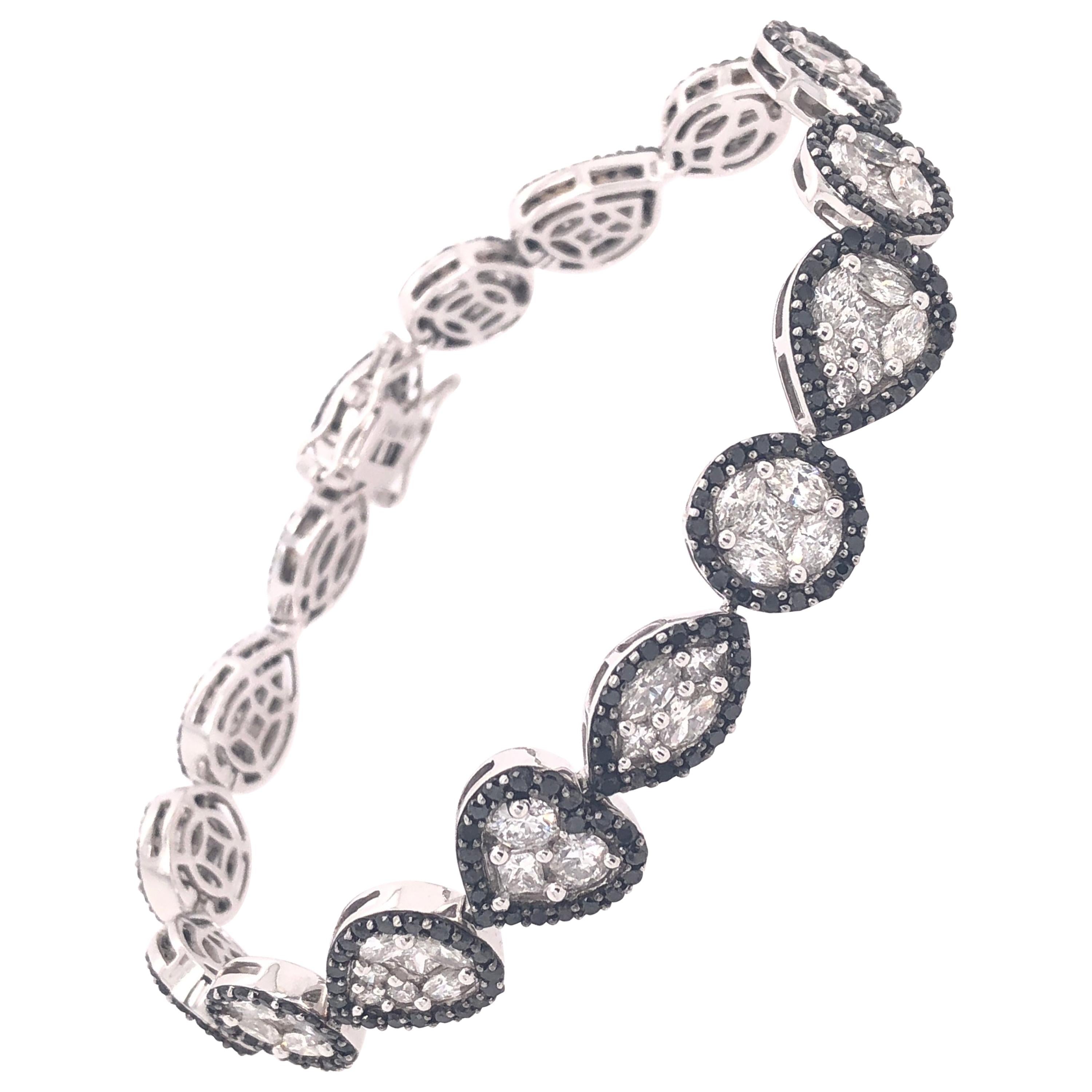RUCHI Bracelet tennis illusion en or blanc avec diamants noirs et blancs en vente