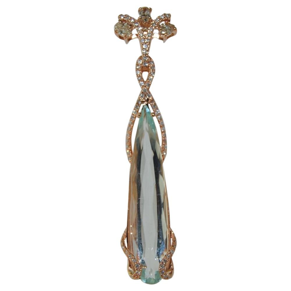 Aquamarine and Diamonds Ladies Pendant Necklace, 14 Karat Gold For Sale