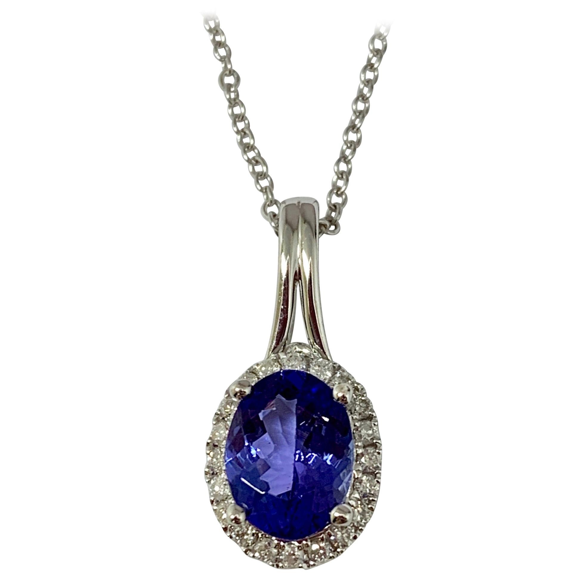 14 Karat White Gold 1.38 Carat Total Weight Tanzanite and Diamond Necklace For Sale