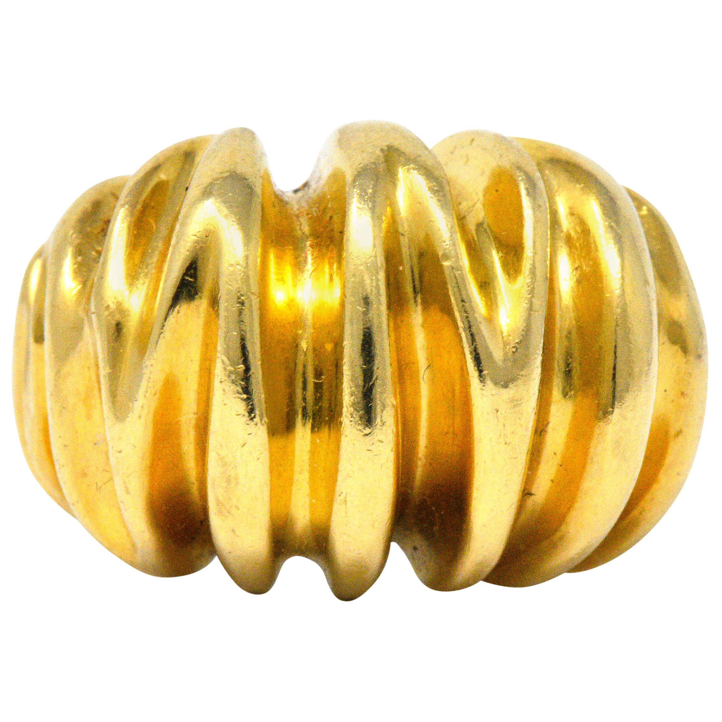 Tiffany & Co. Vintage 1970's 18 Karat Gold Bombè Fashion Ring