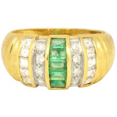 18 Karat Yellow Gold 1.34 Carat Emerald with Diamonds Dome Band Ring
