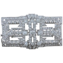 Broche en platine avec diamants de style Art déco