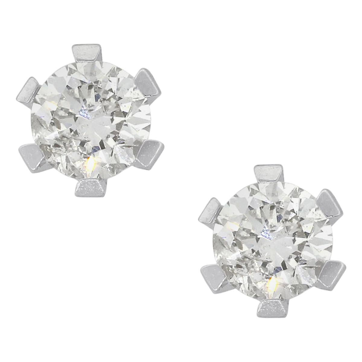 Round Brilliant Diamond Stud Earrings