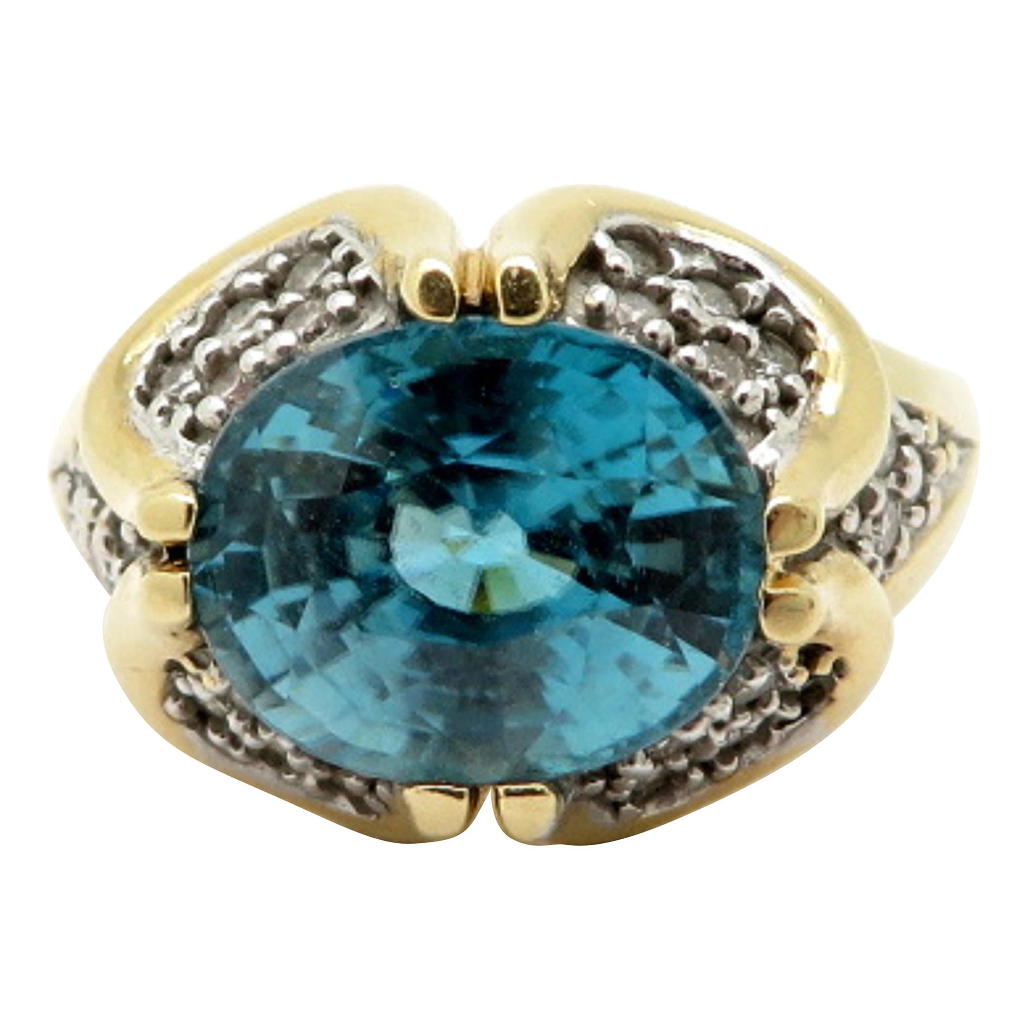 Estate 14 Karat Yellow Gold 5.00 Carat Blue Zircon and Diamond Ring For Sale