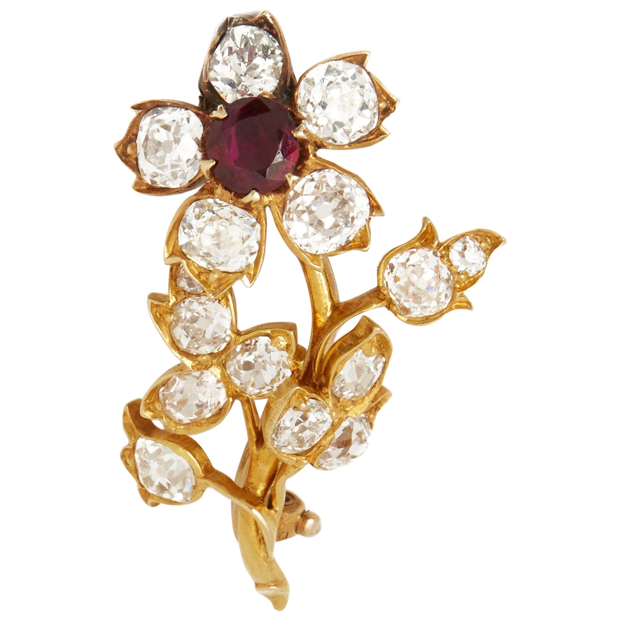 Broche fleur vintage en or jaune 18 carats, rubis de Birmanie et diamants