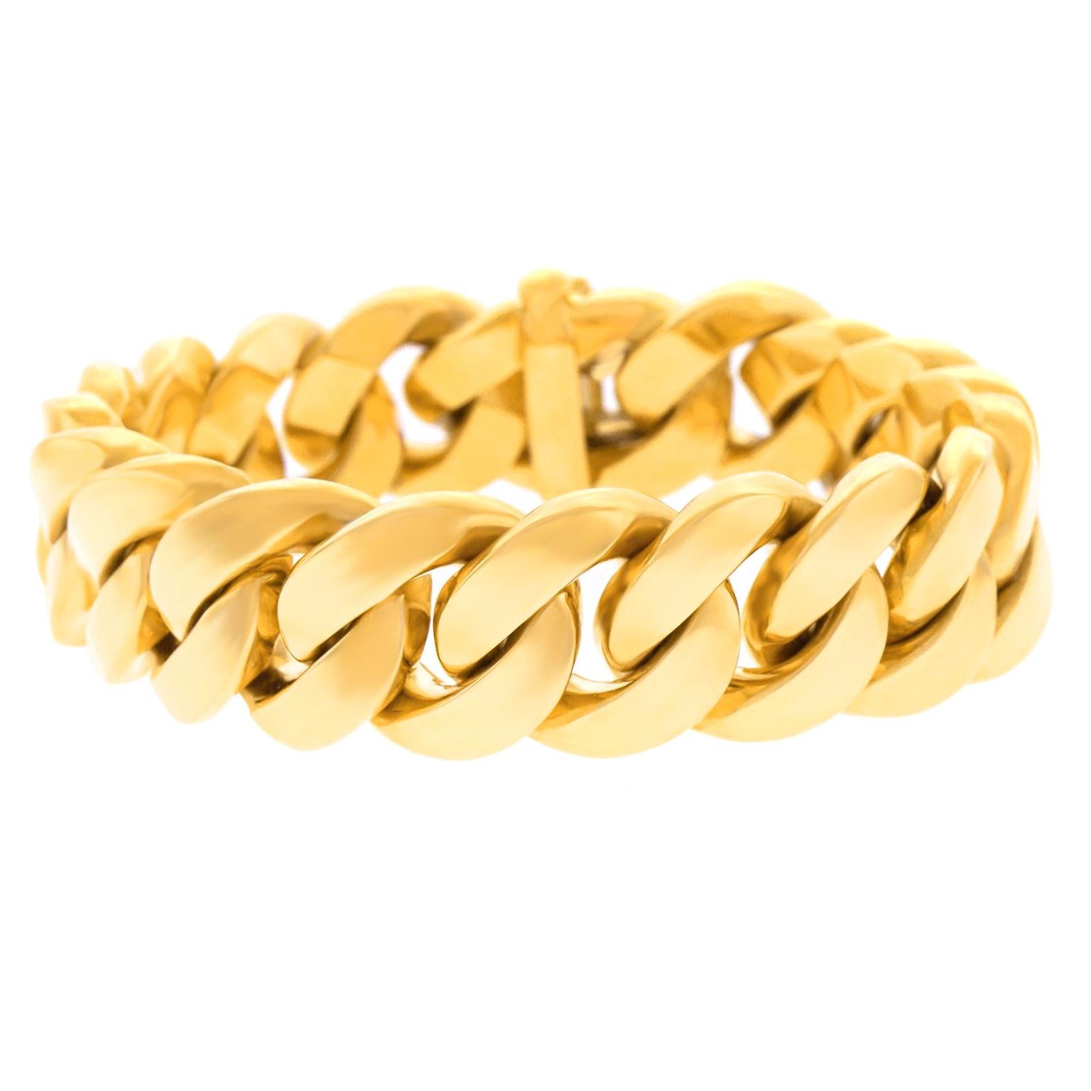 Elegant Gold Link Bracelet