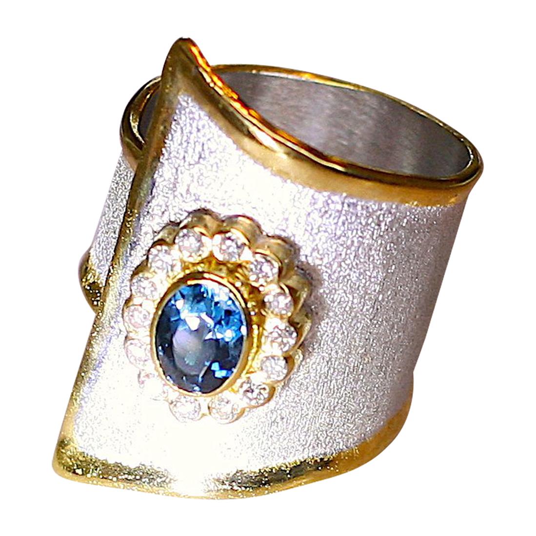 Yianni Kreationen Verstellbarer Bandring mit Topas und Diamant Silber und 24 Karat Gold im Angebot