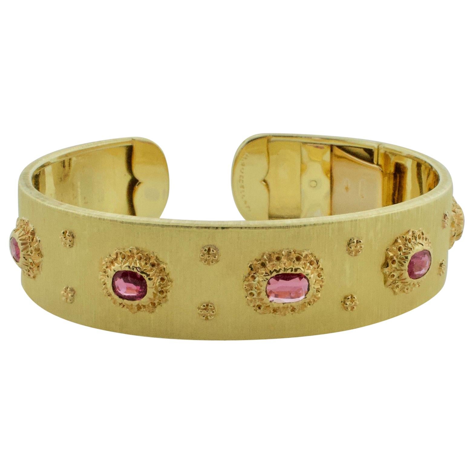 Mario Buccellati Ruby Bangle Bracelet in 18 Karat Yellow Gold