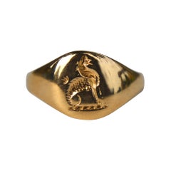 Antique English Victorian 18 Karat Gold Griffin Signet Ring