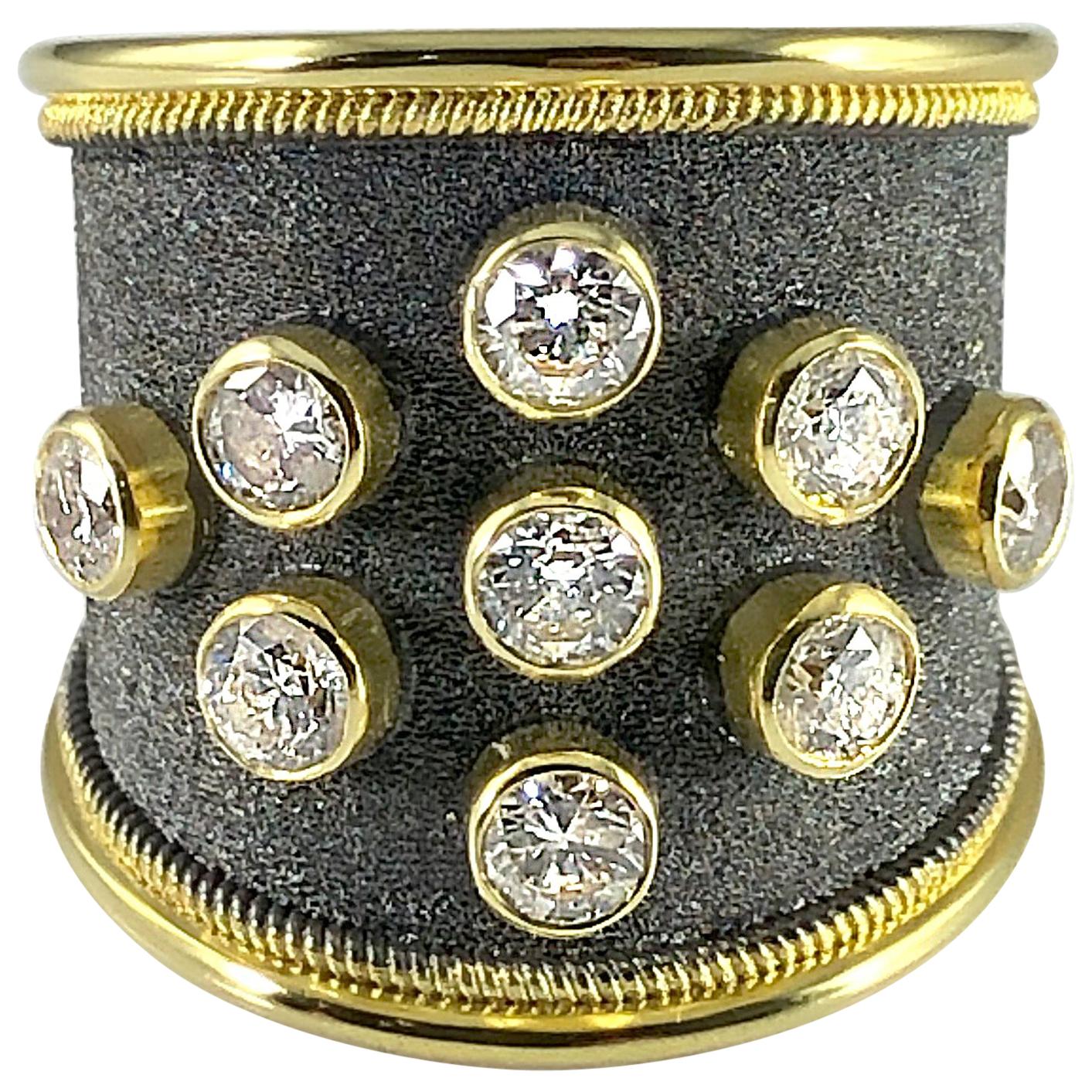 Georgios Collections Anillo Grueso de Oro Negro Amarillo de 18 Kilates con Diamantes y Rodio