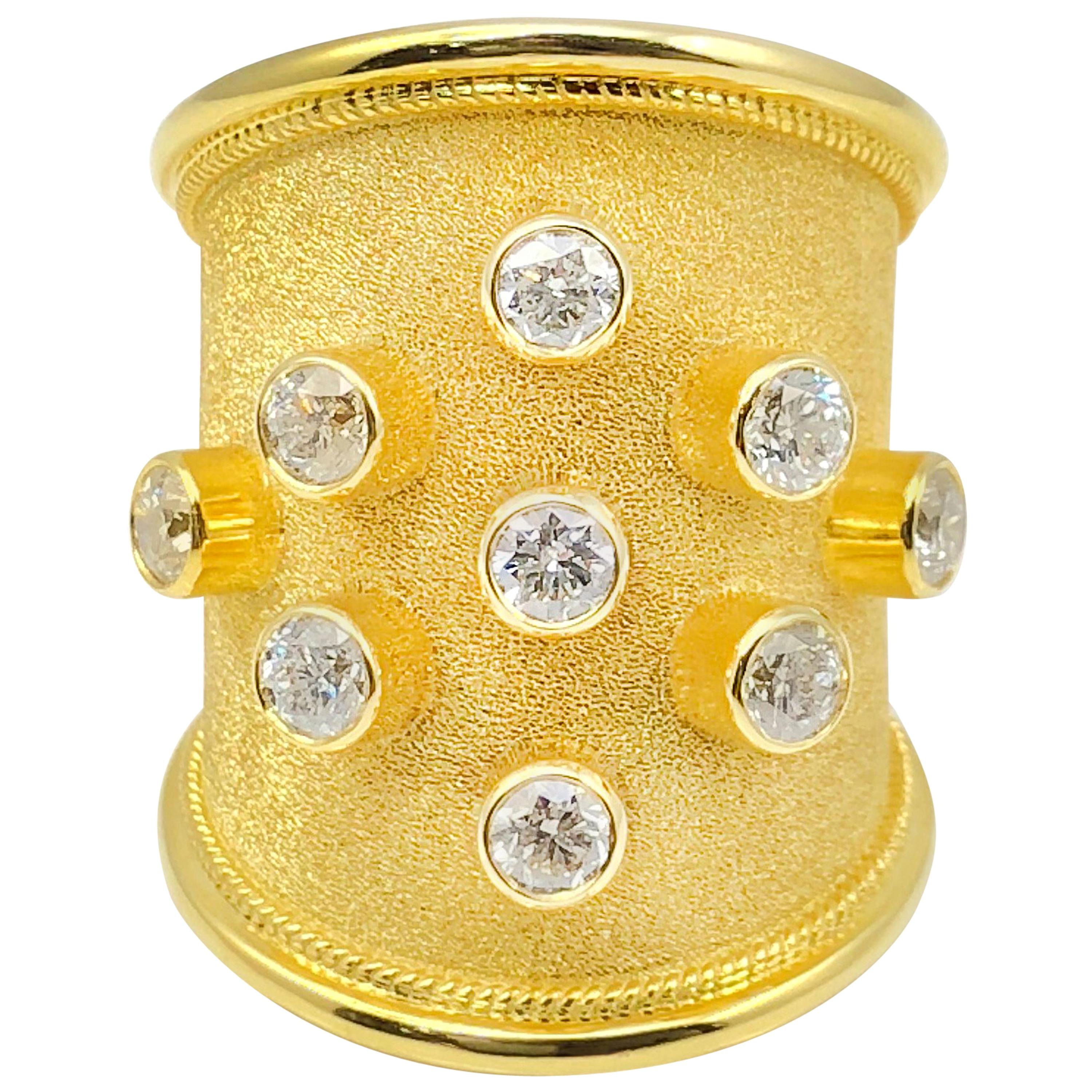 Georgios Collections Bague à large anneau byzantine en or jaune 18 carats et diamants   