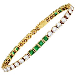 Van Cleef & Arpels Vintage Diamond and Emerald Yellow Gold Tennis Bracelet